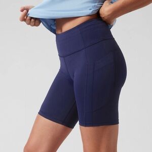 Women’s Athleta Ultimate Stash Pocket High Rise 7" Short